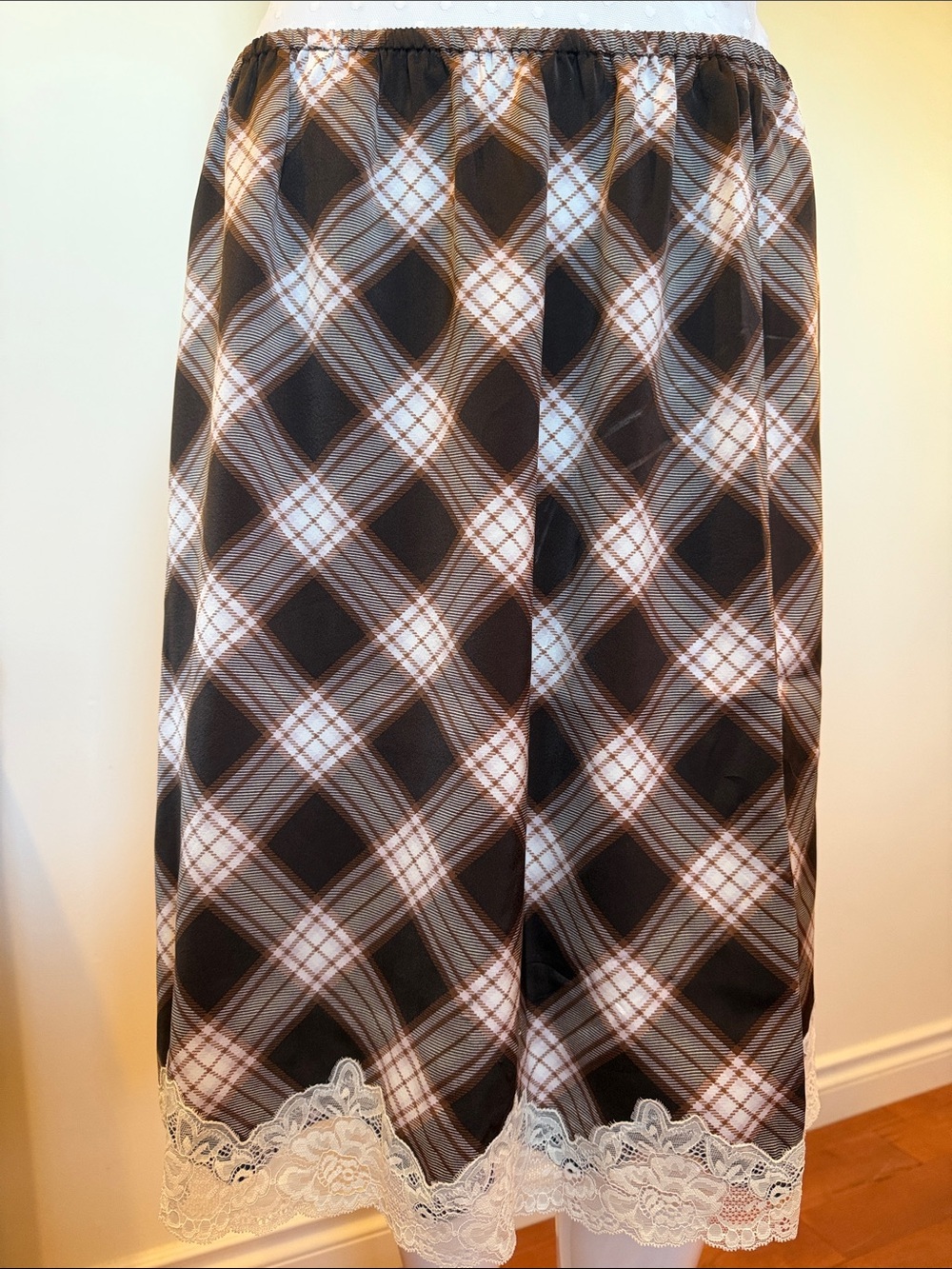 NWT Overstept Brown Plaid Lace Trim Midi Skirt M - Picture 2 of 7
